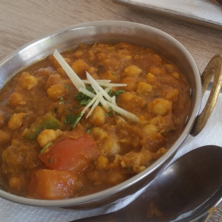 review photo of Spice Garden Chana masala shared by @saioaestanga on 14 Oct 2020 - review