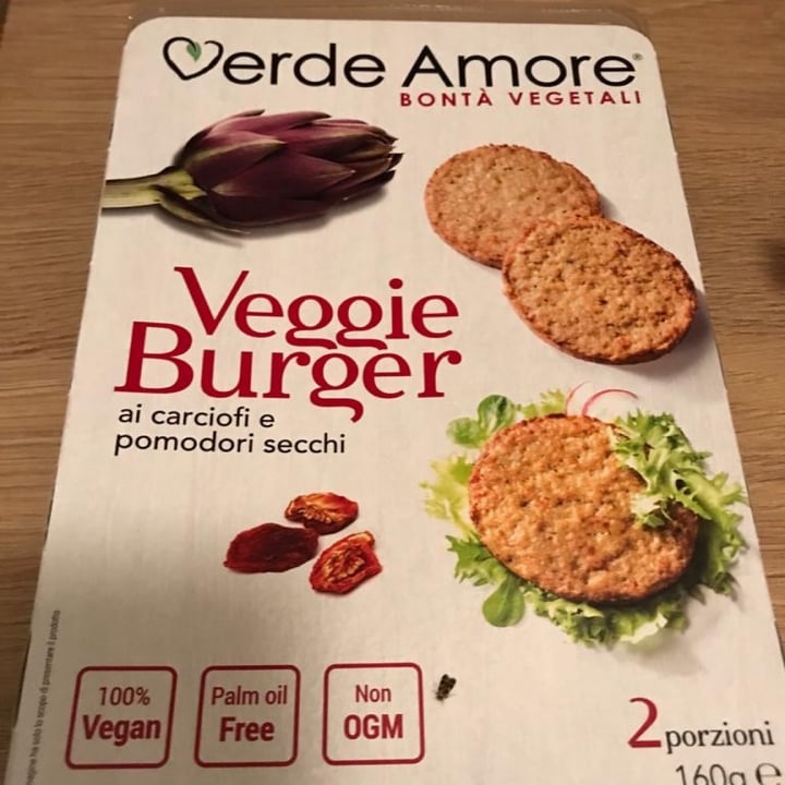 review photo of Verde Amore Veggie Burger ai carciofi e pomodori secchi shared by @rebeccaveg on 02 Dec 2021 - review