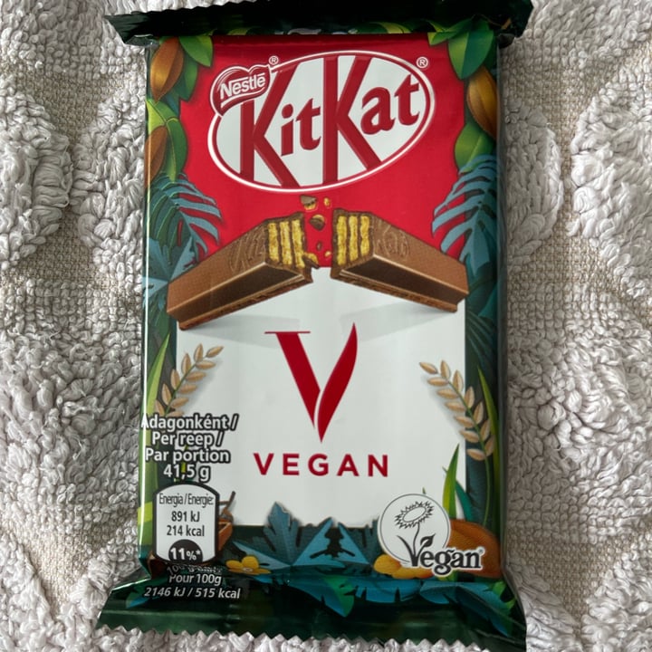 review photo of Nestlé Kitkat Vegan shared by @ornabu on 29 Dec 2021 - review