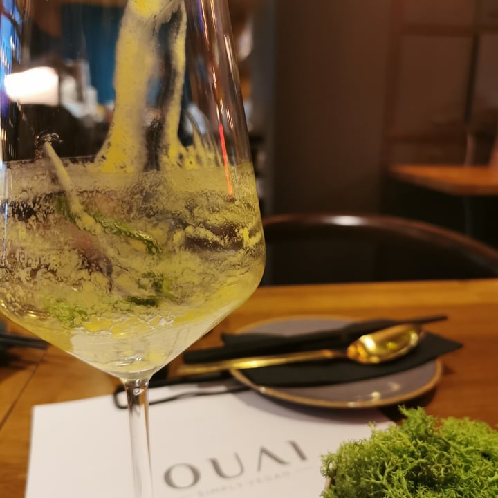 review photo of OUAI - Simply Vegan Gold Buddha Shake shared by @susikarotti on 19 Jul 2021 - review