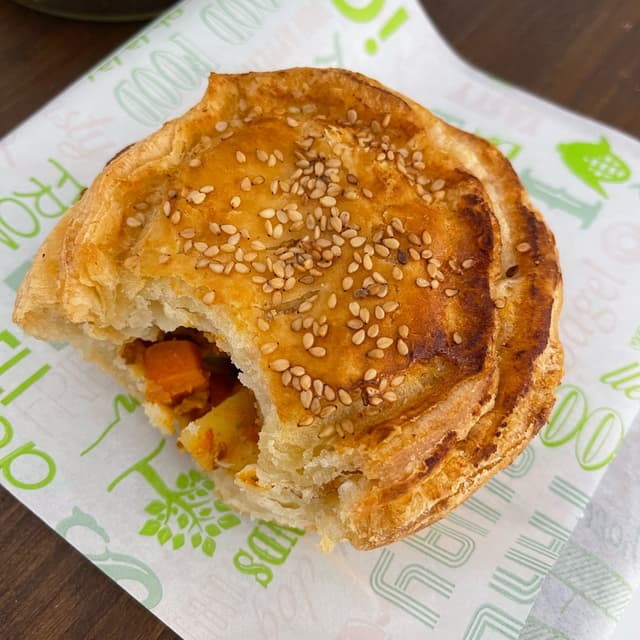 Photo du plat “Empanada De Pollo Con Veruras Al Curry”