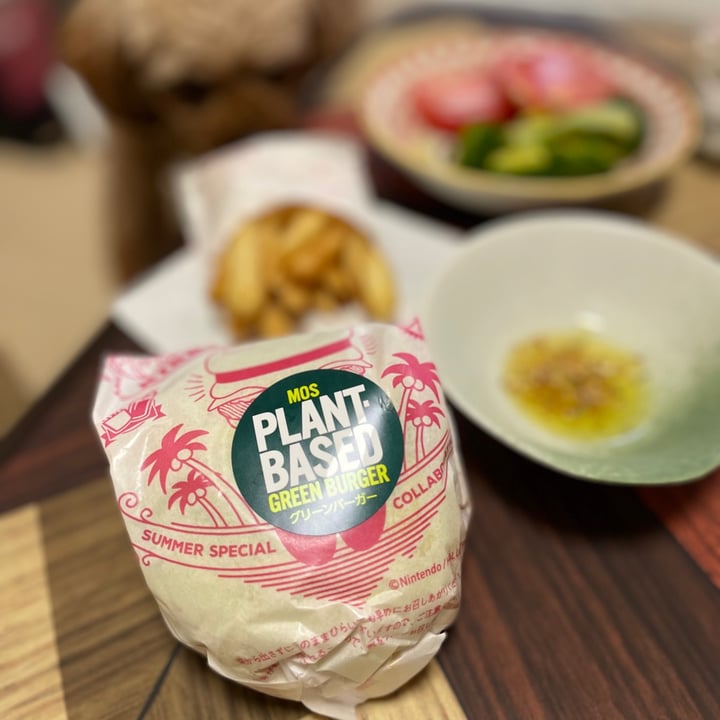 review photo of MOS BURGER Plant-based green burger shared by @minaminaaa on 29 Jul 2021 - review