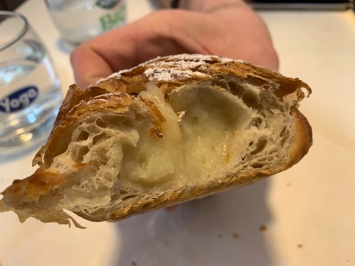 photo of Bar Dolcezza di Cuscunà Temistocle Croissants shared by @mithra on  21 Jan 2020 - review