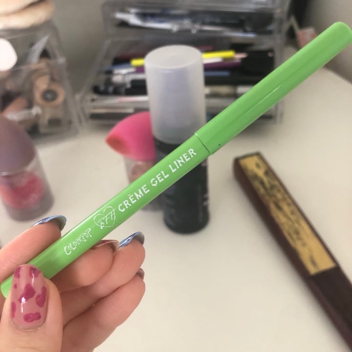 review photo of Colourpop electric daisy creme gel liner shared by @audreykw16 on 30 Apr 2020 - review