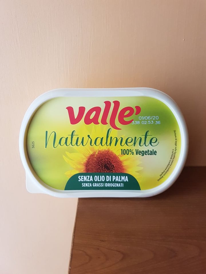 photo of Valle' Naturalmente 100% vegetale shared by @chiaraealdo on  25 Mar 2020 - review