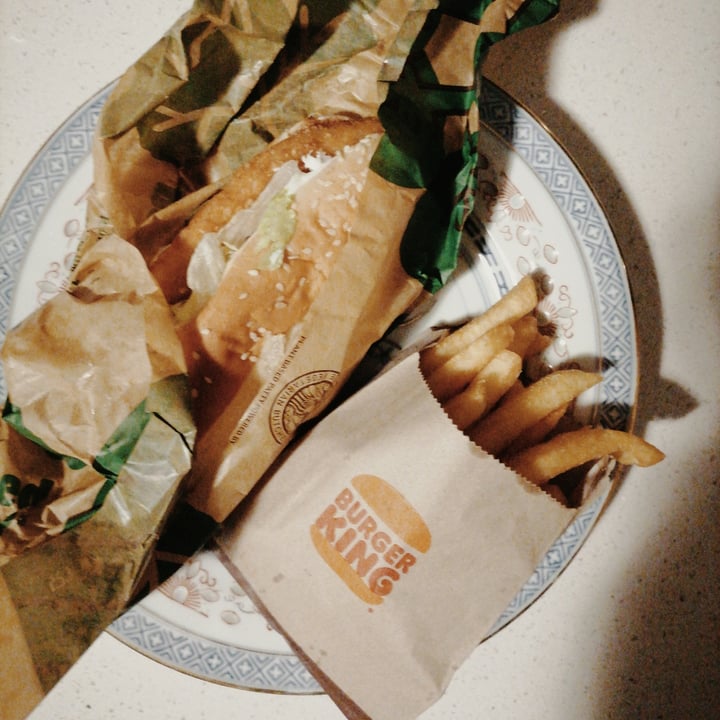 photo of Burger King South Africa Vegan Royale shared by @bohemiansky on  08 Apr 2022 - review