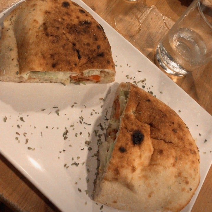 photo of Pizzería Mano a Mano - Murcia Saltimbocca Campero Vegano shared by @elenaxgr on  08 Jul 2022 - review