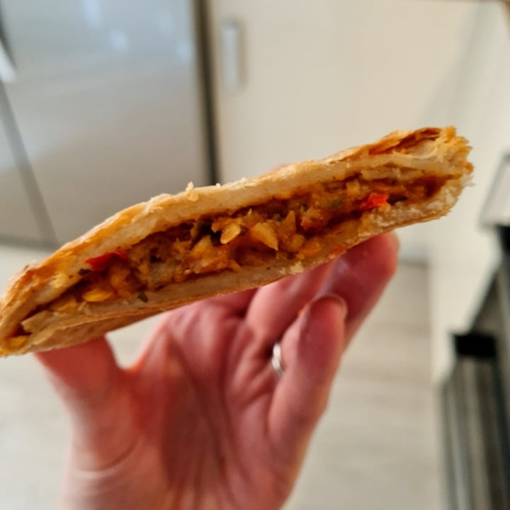 photo of Plant Menu Moroccan Inspired Veg Pasty shared by @vixpurple on  23 Feb 2021 - review