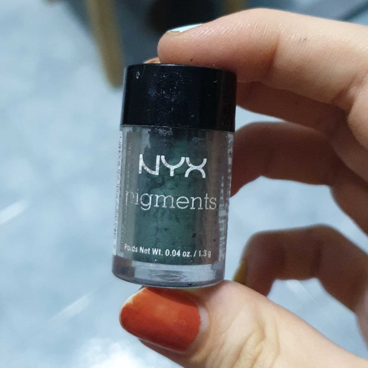 photo of NYX Cosmetics pigmenti n12 shared by @itslauraheree on  27 May 2022 - review