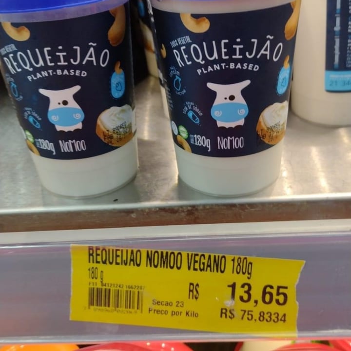 photo of NOMOO Plant-Based Brasil Requeijão shared by @carolinafava on  01 May 2022 - review