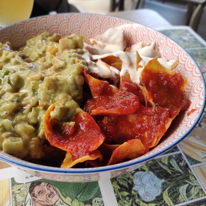 photo of Barallocas Totopos Con Salsas Veganas shared by @saruchi on  15 Aug 2022 - review