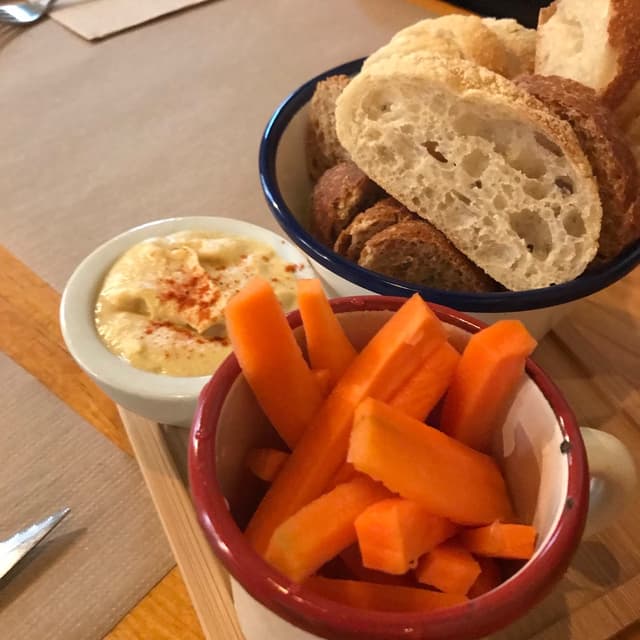 Foto do prato “hummus”
