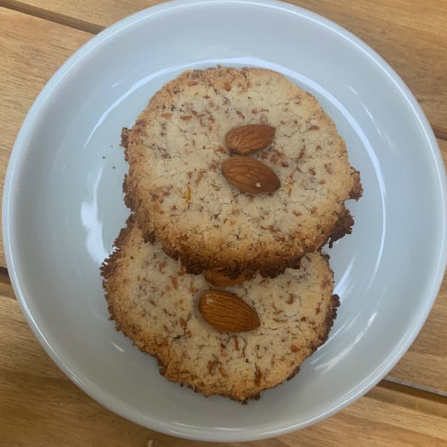 Foto del piatto “Galletas De Coco Y Almendra”