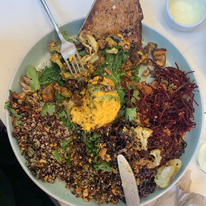 photo of Nato Comé Real Bowl a elección shared by @julisigot on  29 Aug 2021 - review