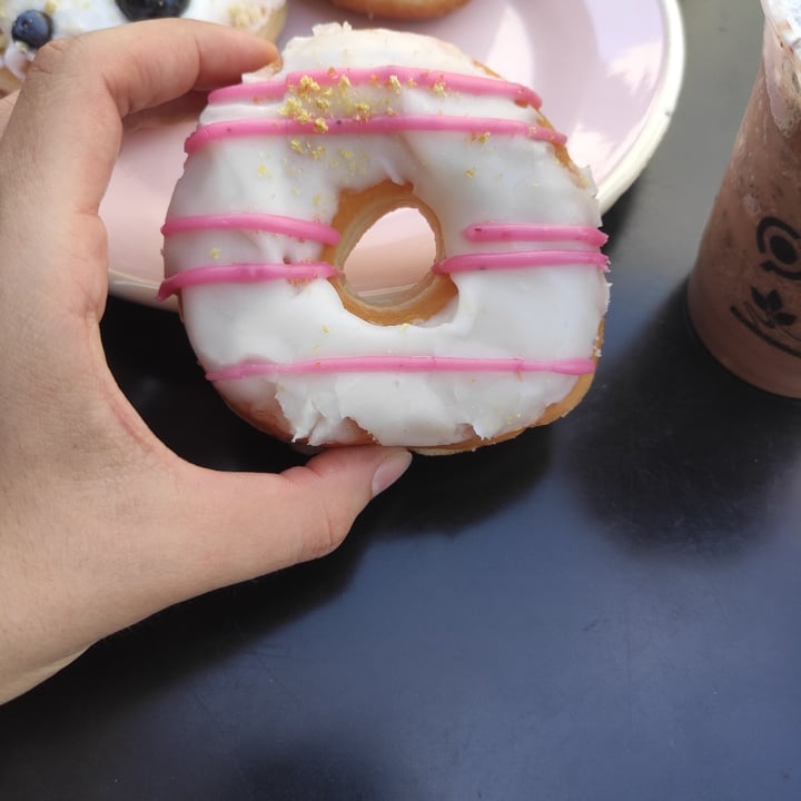 review photo of Brammibal's Donuts Lemon lavander donut shared by @sofsmustdie on 04 Aug 2022 - review
