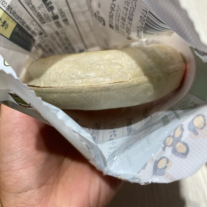 photo of DON DON DONKI Monaka dessert shared by @wenxuan on  03 Feb 2022 - review