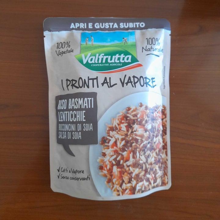 photo of Valfrutta,coop agricole. Riso basmati lenticchie bocconcini di soia salsa di soia shared by @giulia23 on  13 Sep 2022 - review