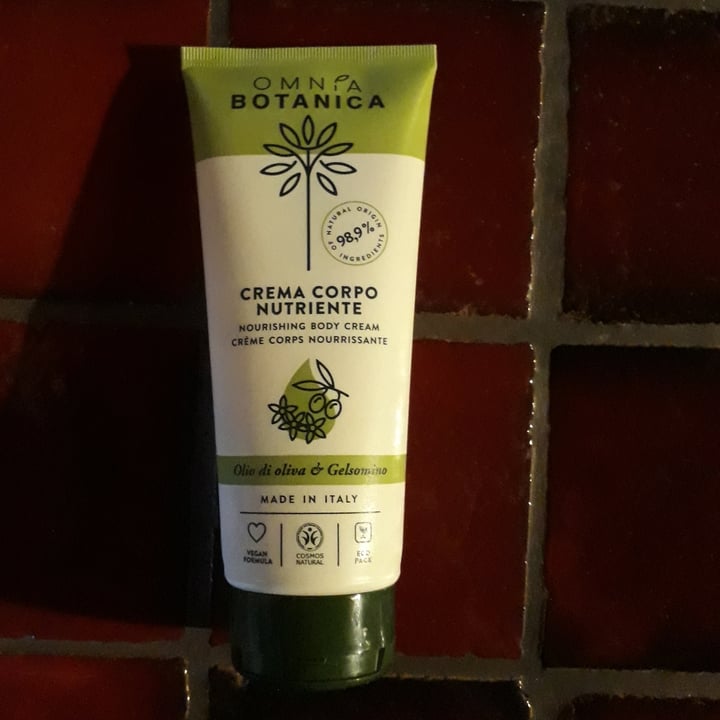 review photo of Omnia Botanica Crema Corpo Nutriente shared by @francesca79 on 08 Jun 2022 - review