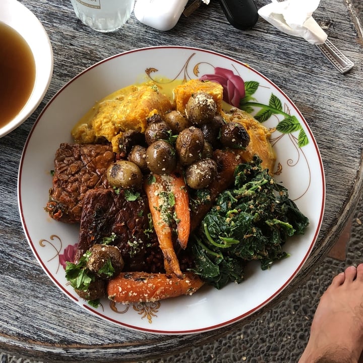 review photo of Oma Jamu Glutenfree Vegan Buffet shared by @baliveganclub on 17 Nov 2022 - review