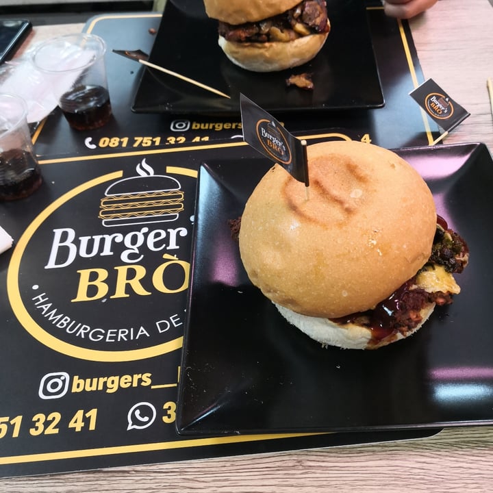 photo of Burger's bro' panino Salsiccio veg shared by @claudiasquillante on  01 Aug 2022 - review
