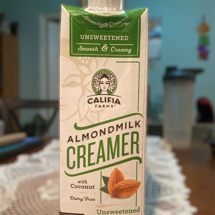 photo of Califia Farms Almondmilk Creamer Unsweetened shared by @aimeeleroi on  11 Oct 2021 - review