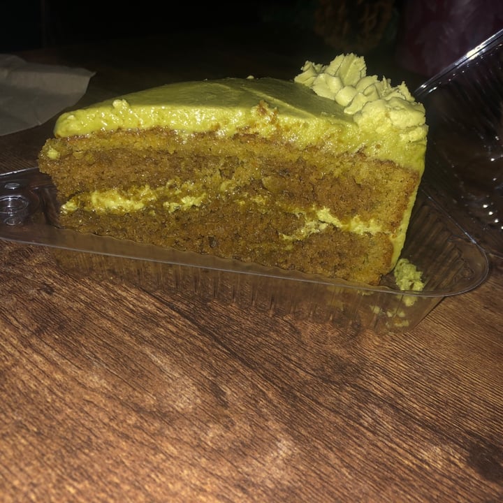 review photo of Manna Kitchen Green tea cake shared by @lovetower22forever on 19 Apr 2021 - review