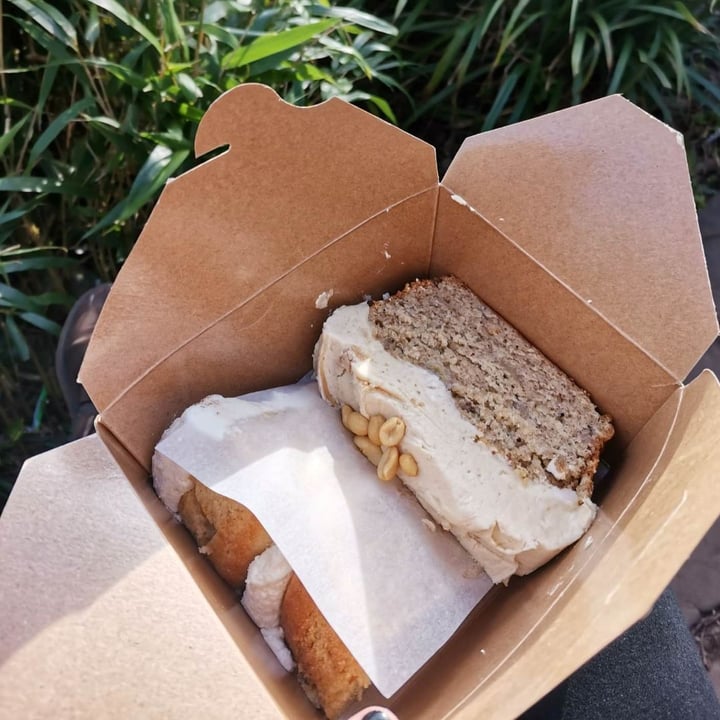 review photo of Ahh Toots Peanut and Banana Cake From Ahhtoots Stall In St Nicks Market shared by @crazycarrot on 08 Feb 2020 - review