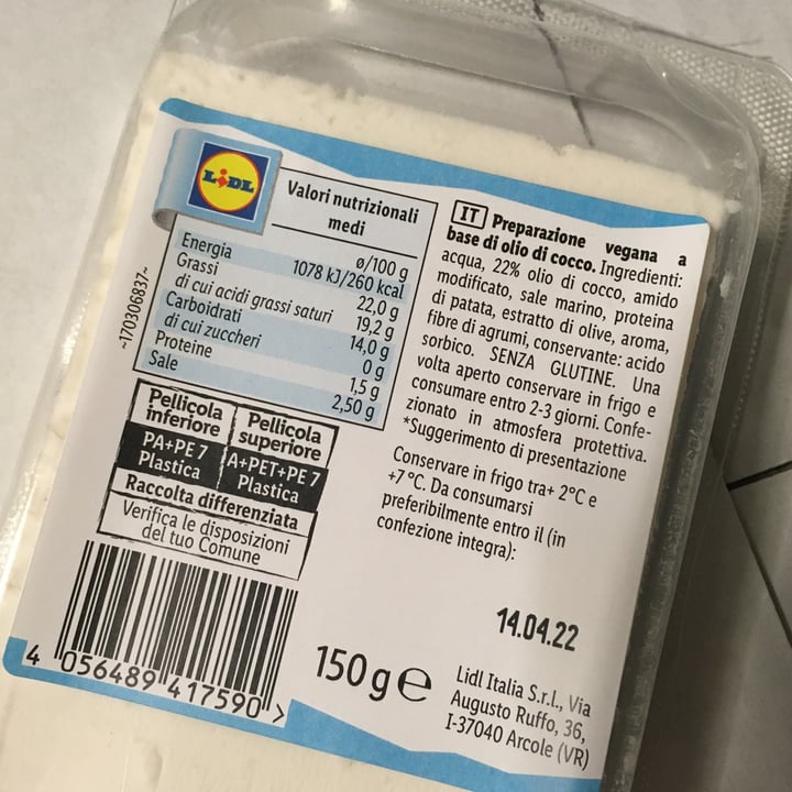 review photo of Vemondo Vegan Greek Style Block shared by @theunicornishere on 19 Jan 2022 - review