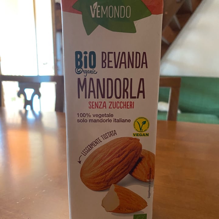 photo of Vemondo Latte di Mandorla shared by @kys97 on  18 Apr 2022 - review