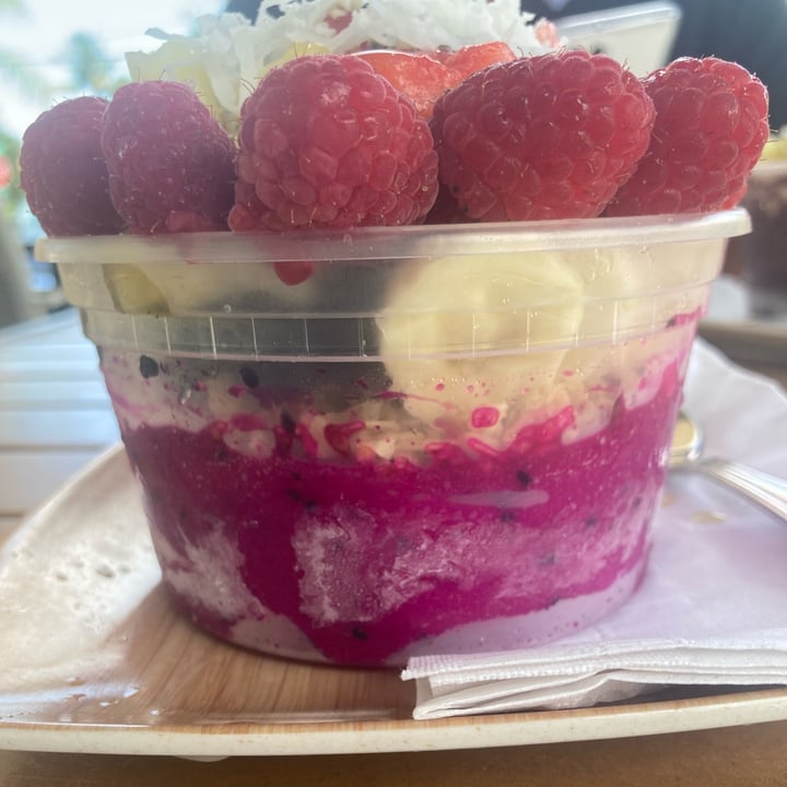 photo of Jo Bistro pitaya bowl shared by @disney12 on  29 May 2022 - review