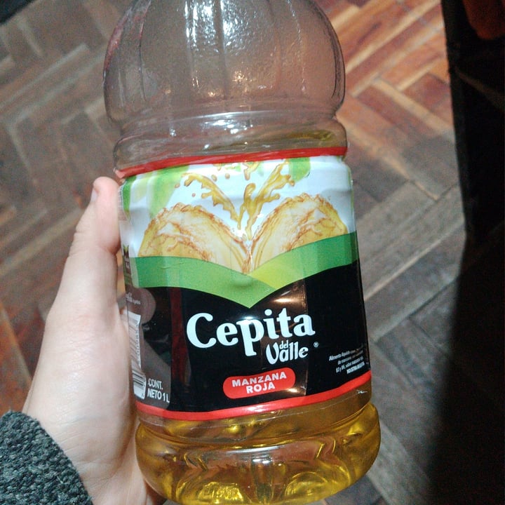 photo of Cepita del Valle Manzana Tentación 1 Litro shared by @milavgan on  24 Aug 2022 - review