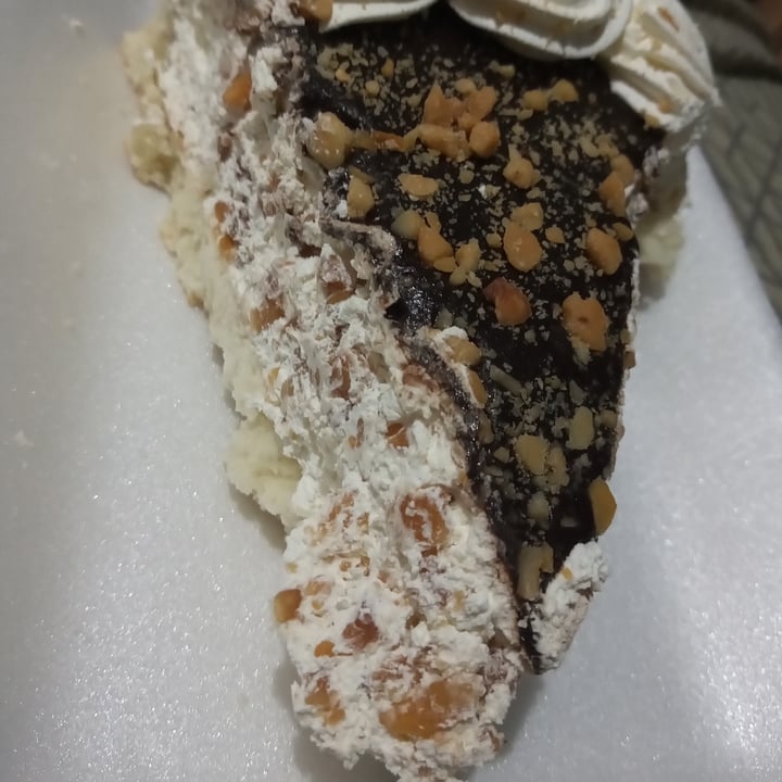 review photo of Loving Hut Microcentro Marroc Cake shared by @franjv on 13 Oct 2020 - review