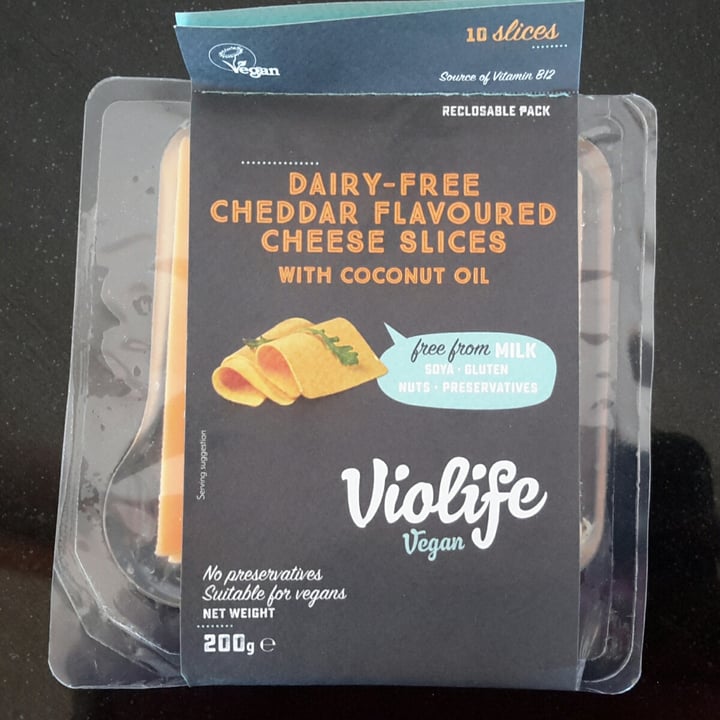 photo of Violife Cheddar Slices shared by @johannaf on  07 Jun 2020 - review