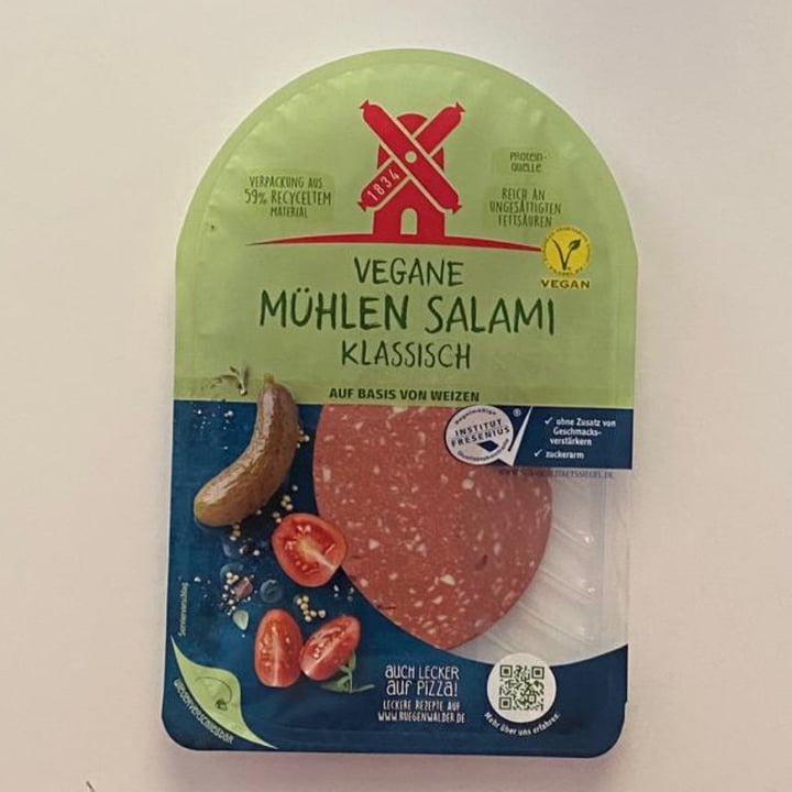 photo of Vegane Muhlen Salami Mit Buntem Pfeffer shared by @manekineko on  03 Aug 2022 - review