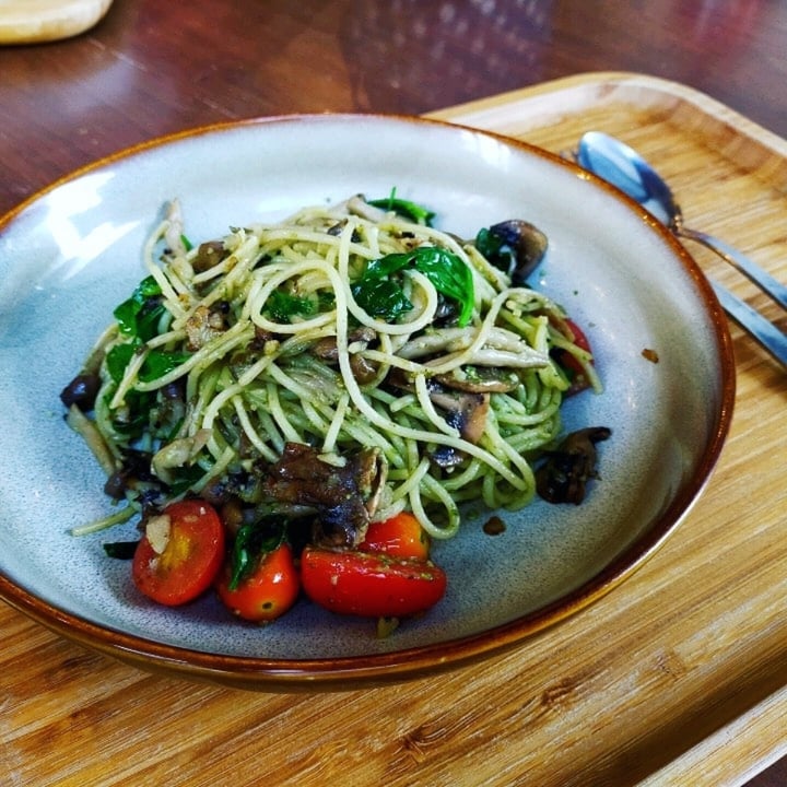 photo of Bread Yard Basil Pesto Pasta shared by @xyrhana on  28 Apr 2021 - review