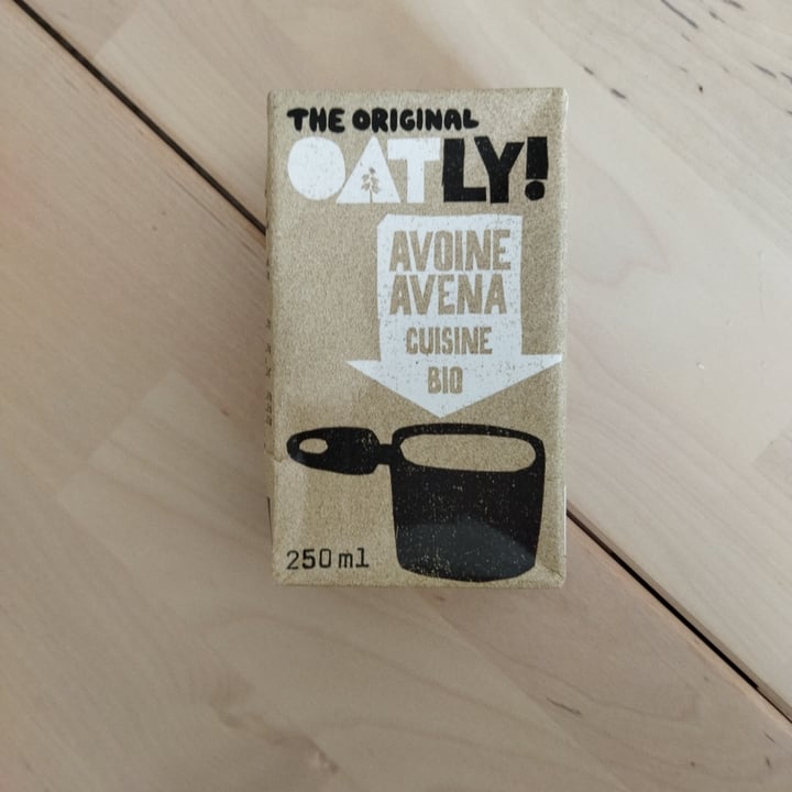 photo of Oatly Avoine Avena Cuisine Bio shared by @latahitiennevoyage on  28 Nov 2021 - review