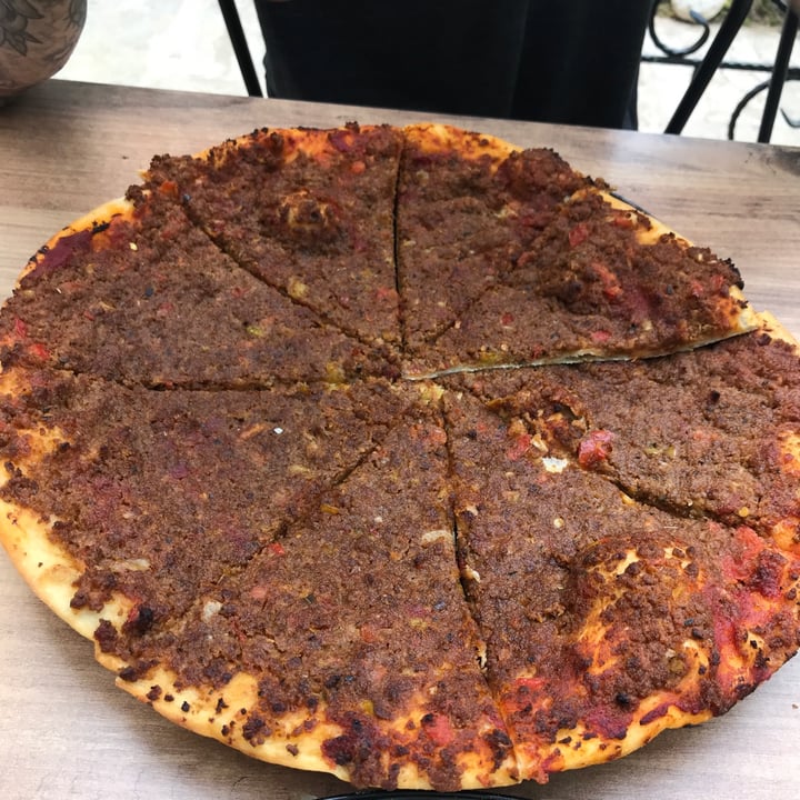 photo of Vegan House Lahmacun, Turkish Style Pizza shared by @annbience on  30 Jun 2022 - review