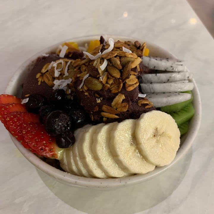 photo of Haakon Superfoods and Juice Acai & Nut Butter Bowl shared by @kminz1312 on  26 Jan 2021 - review