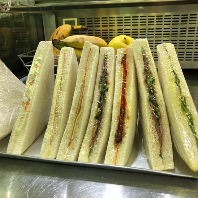 菜肴“Tramezzini misti veg”的照片