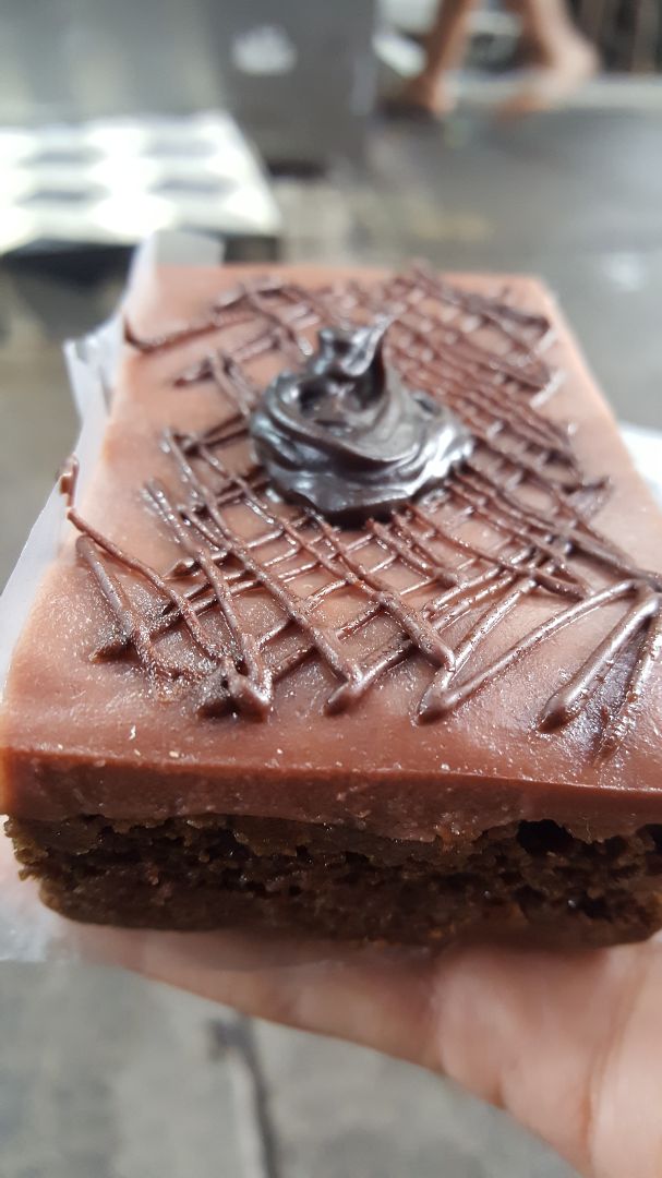 photo of Por Siempre Vegana Taquería Pastel de chocolate shared by @gratzielb on  24 Dec 2019 - review