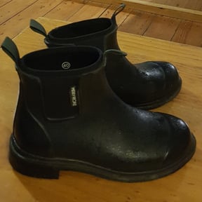 Vegan gumboots deals