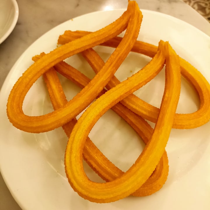 review photo of Chocolatería Tacita de Plata Ración de churros shared by @macaridad on 04 May 2022 - review