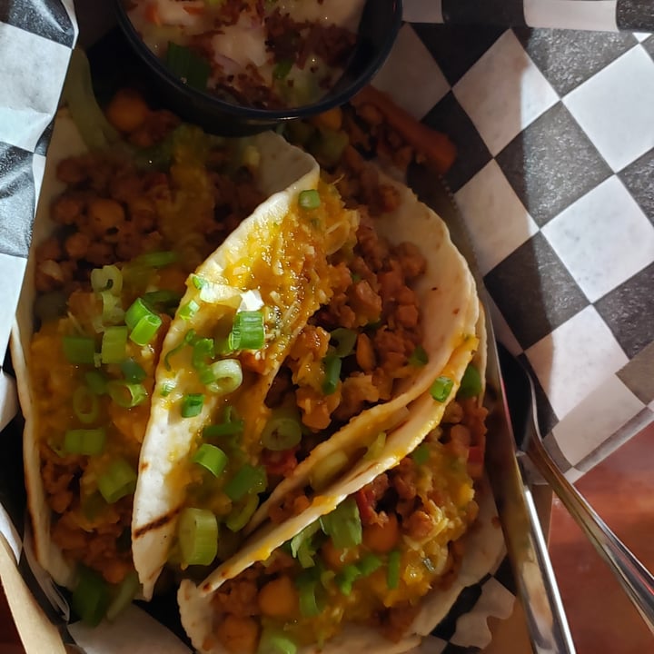 photo of The Tilted Tiki Beyond Beef Tilted Tacos shared by @ambularfortheanimals on  05 Jul 2020 - review