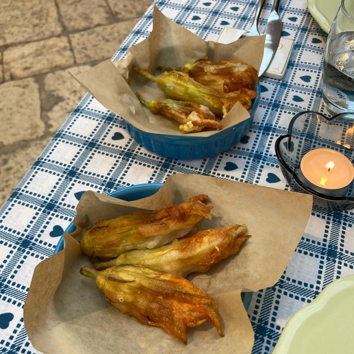 review photo of Raparossa di Galiano Madia Fiori di zucca fritti shared by @diletta on 31 Jul 2022 - review