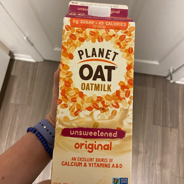 photo of Planet Oat Unsweetened Original Oatmilk shared by @jordynbuquicchio on  22 Mar 2022 - review