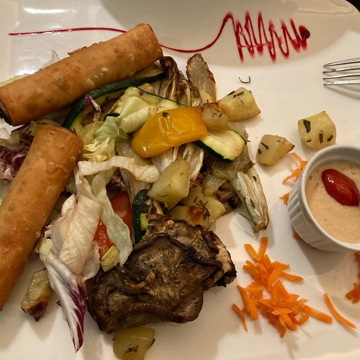 review photo of Ristorante Pizzeria Il Bassanello involtini di tofu e spinaci shared by @miripap on 16 Jul 2022 - review