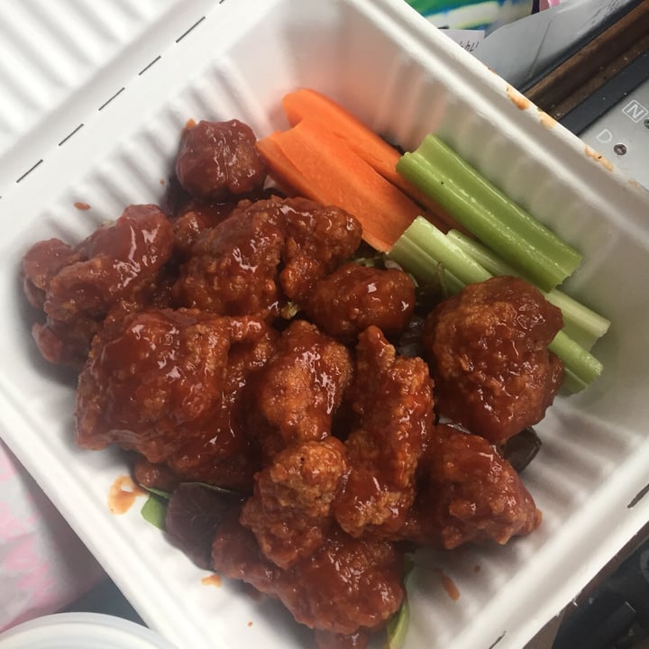 review photo of Rise Above Pizza & Wings Vegan Wings shared by @theveronikasimmons on 14 Dec 2019 - review