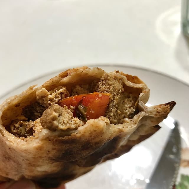 Photo of the dish “Empanada de tofu, tomate y albahaca”