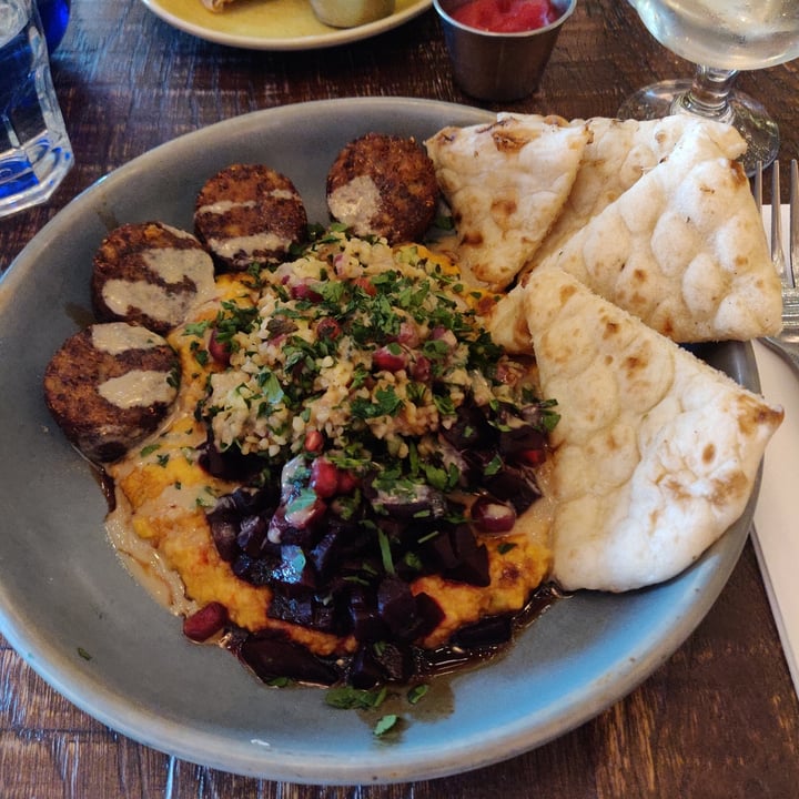 photo of Megan's Battersea Power Station Mezze Bowl shared by @sopheen on  19 Oct 2020 - review