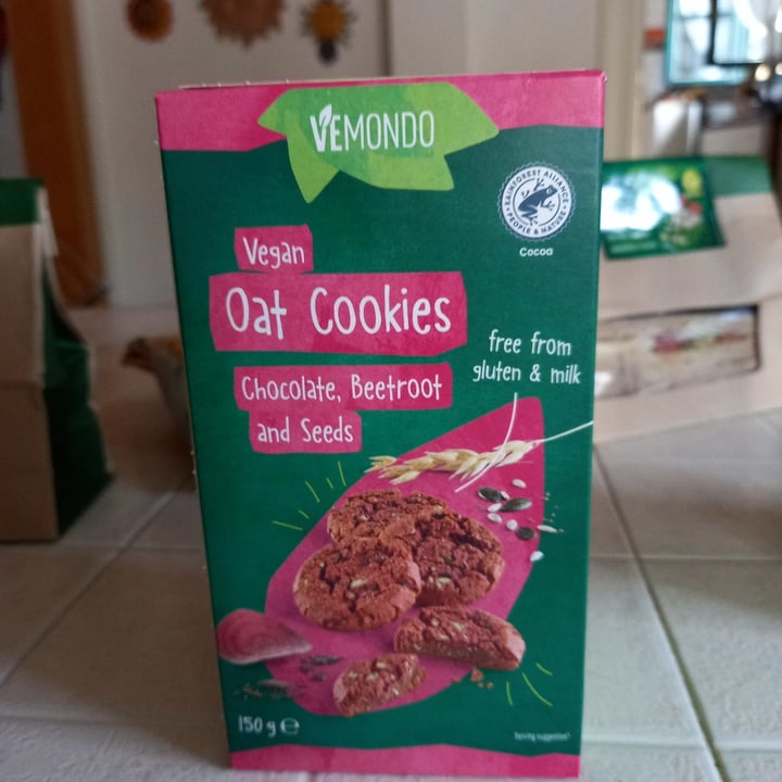 review photo of Vemondo Vegan Oat Cookies Chocolate, Beetroot and Seeds shared by @danycolo on 24 May 2022 - review